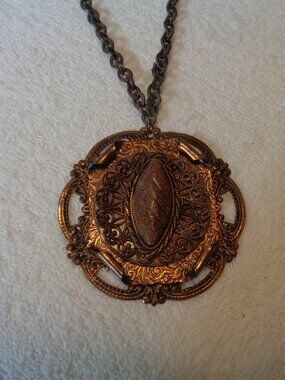 TRENDING FESTIVAL KINGLY RETRO COSPLAY BIG COPPERY & METAL PENDANT ON CHAIN